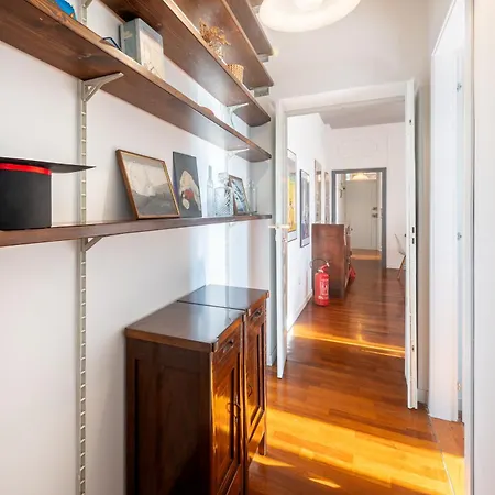 Guesthost - Lovely In Parma! Apartament