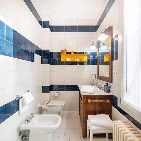 Guesthost - Lovely In Parma! *