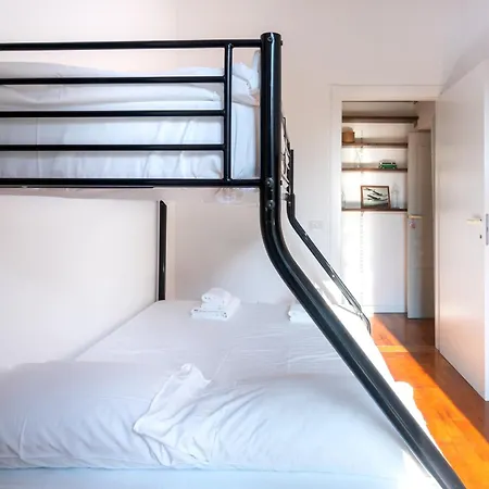 Apartment Guesthost - Lovely In Parma! Parma