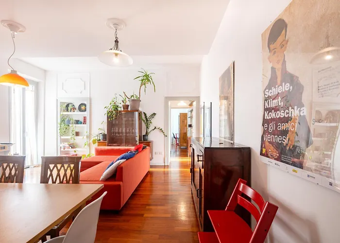Apartament Guesthost - Lovely In Parma!