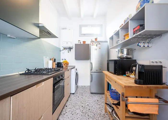 Guesthost - Lovely In Parma! *