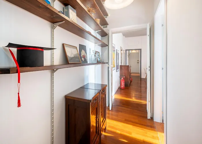 Guesthost - Lovely In Parma! Apartment