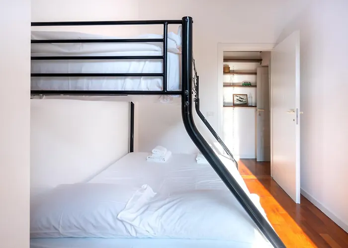 Apartment Guesthost - Lovely In Parma! Parma